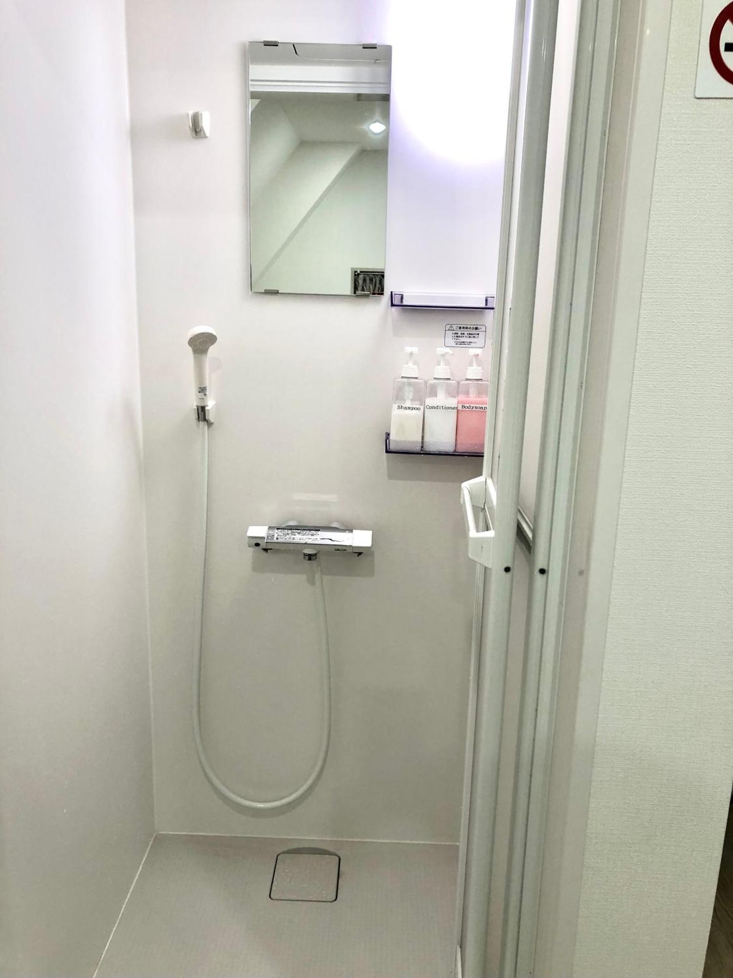 Oku Apartment Tokio Exterior foto